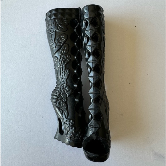 EAH Raven Queen lot - Picture 2 of 2